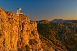 Беседка ветров - удивительное место в Крымских горах
